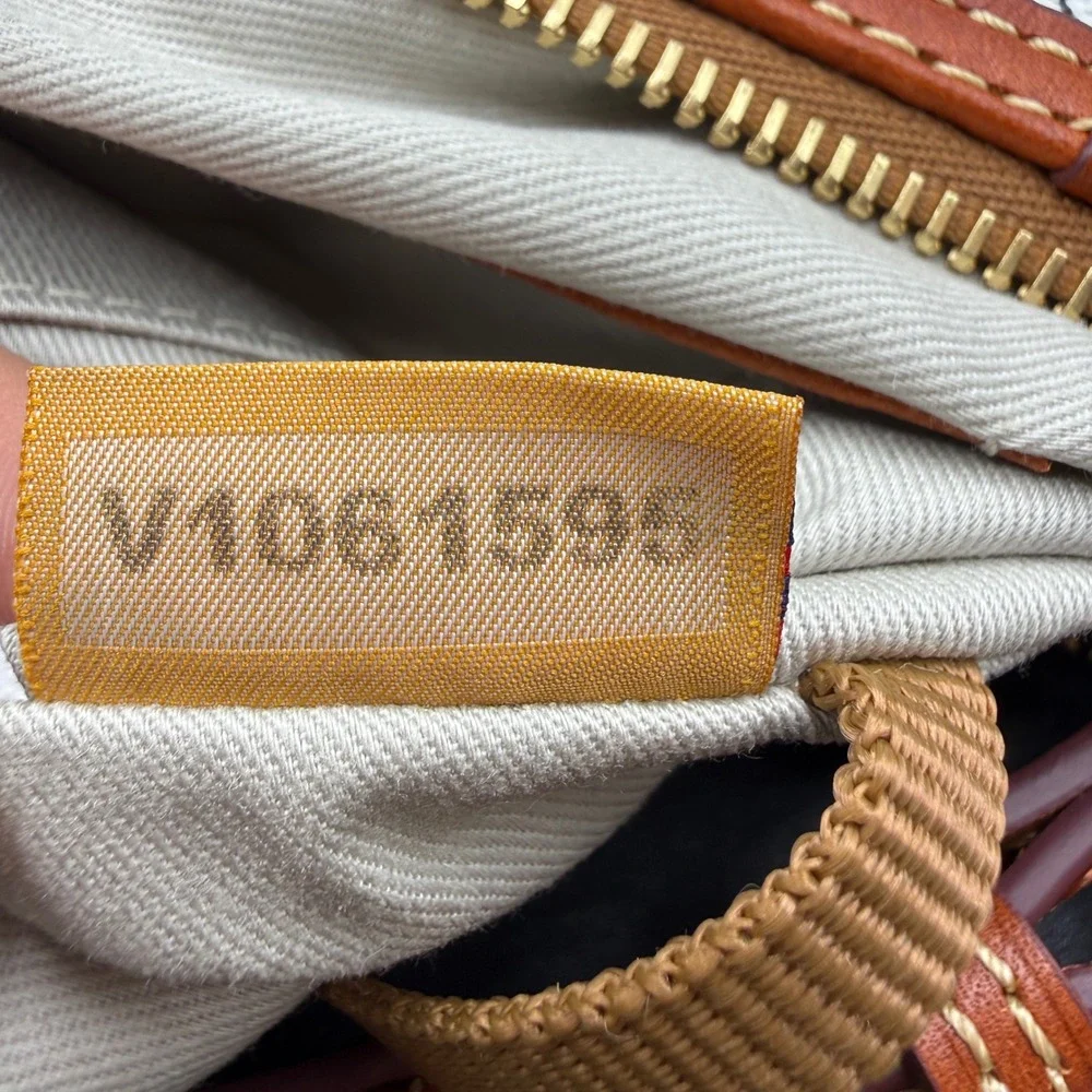 Dooney Bourke San Francisco Giants Game Day Hobo Bag Womens MLB Baseball Sporty